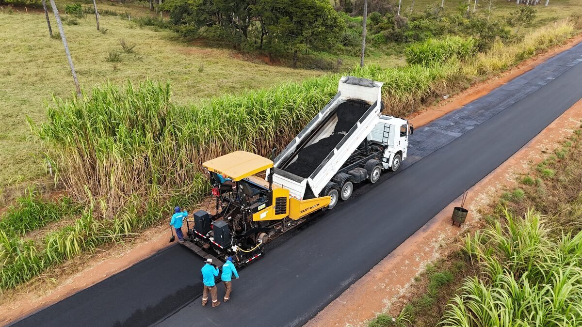 Rodovia MG 352 - Tiros a São Gotardo/MG